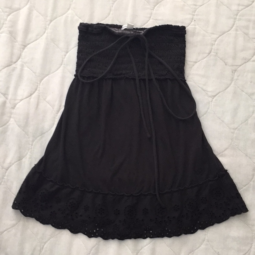 American Eagle strapless top.